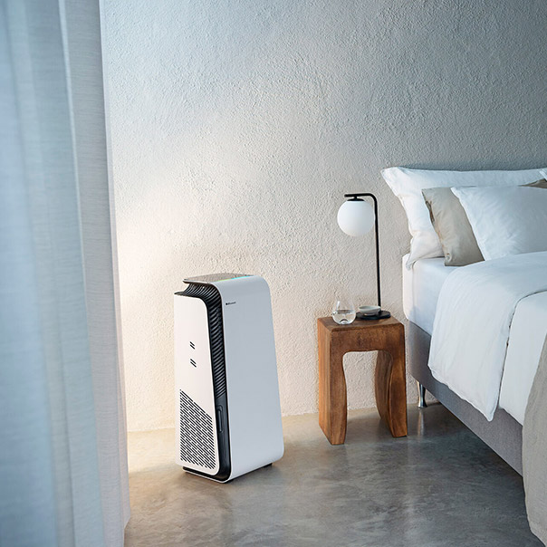 Oczyszczacz Blueair - aranżacja w sypialni