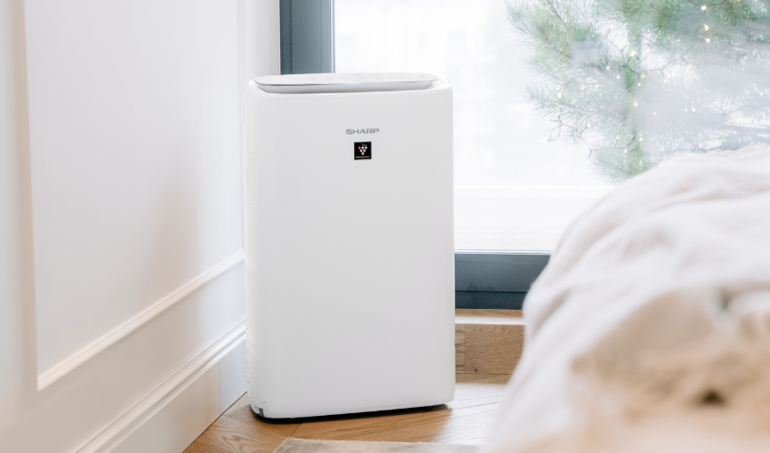 Oczyszczacz Sharp UA-KIN40E-W - panel przedni