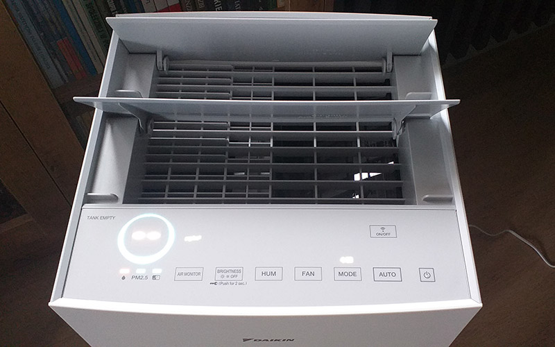 Daikin MCK70ZW - podświetlony panel sterowania