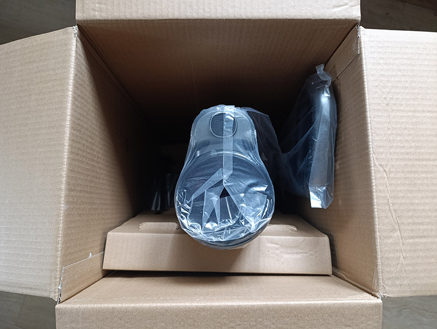 HYGSE akva - odkurzacz w pudełku zewnętrznym