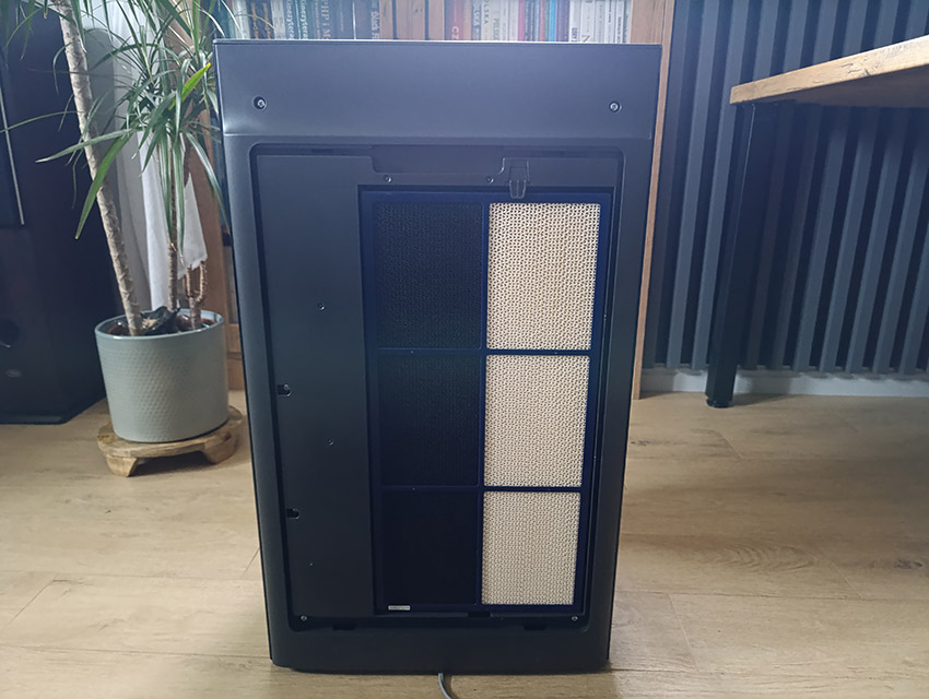 Sharp KI-TX100EU-H - filtr węglowy w urządzeniu