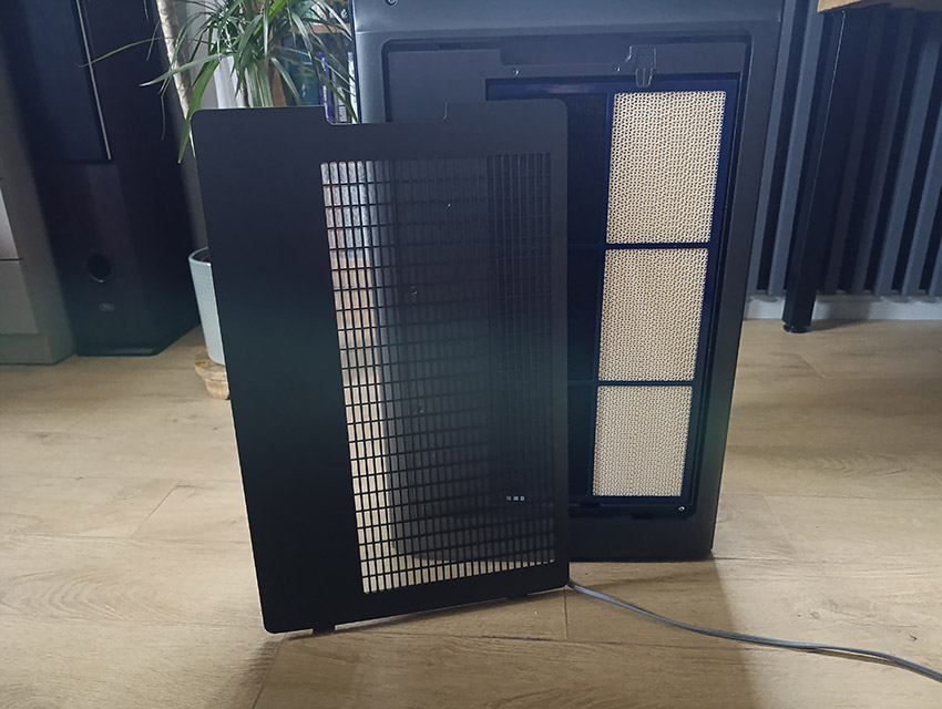 Sharp KI-TX100EU-H - pokrywa filtrów odgrywająca rolę filtra wstępnego