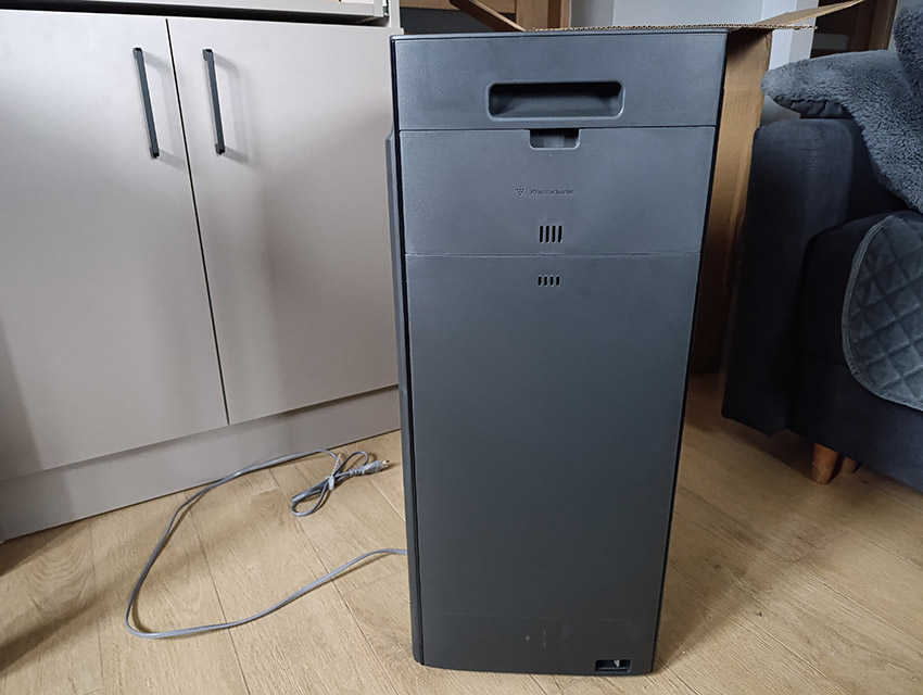 Sharp KI-TX100EU-H - widok z boku od stronu jonizatora