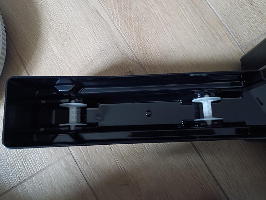 Sharp KI-TX100EU-H - tacka z rolkiami filtra