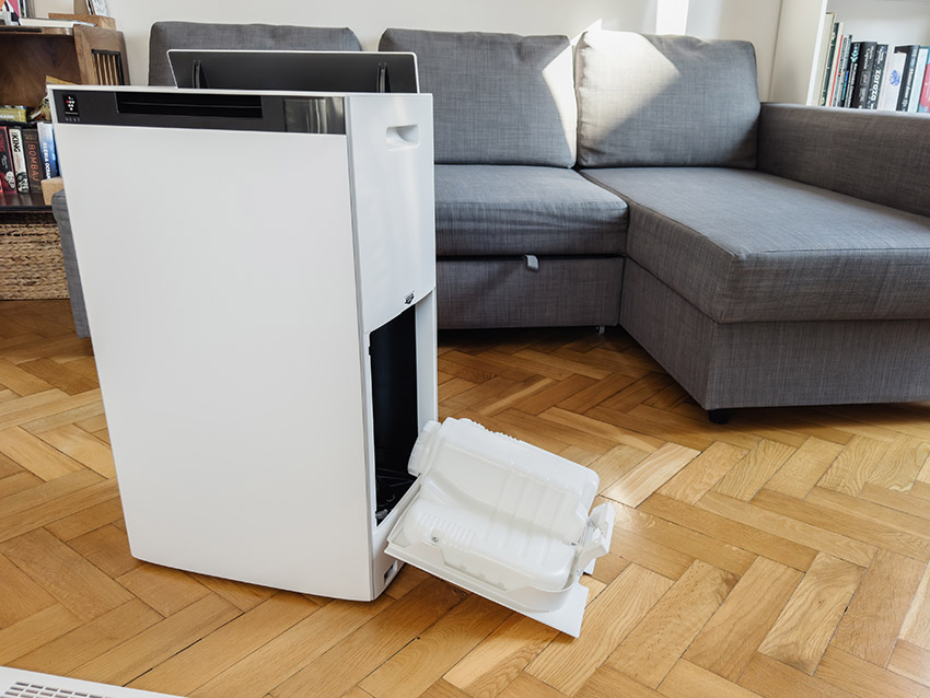 Zbiornik na wodę Sharp KI-TX100EU-W o pojemności 4,3 litra