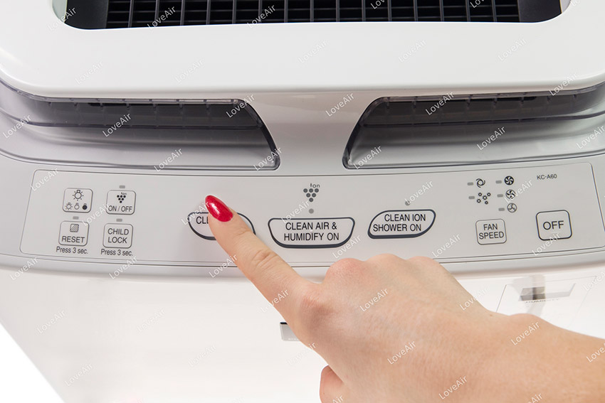 Sharp KC-A60EUW widok na panel sterujący