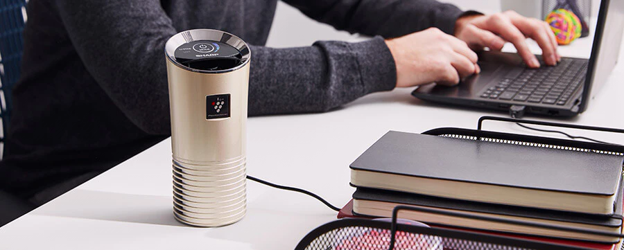 Sharp UJ-GC20E-N jest idealny dla wszystkich, którzy pracują zdalnie przy komputerze