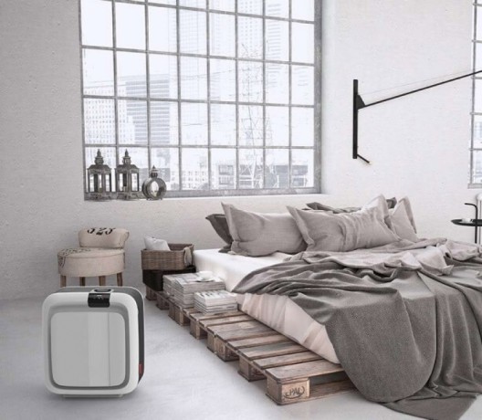 Nawilżacz powietrza z funkcją oczyszczania Boneco H700 w aranżacji w loftowej sypialni