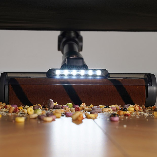 JIMMY H10 Pro podczas odkurzania