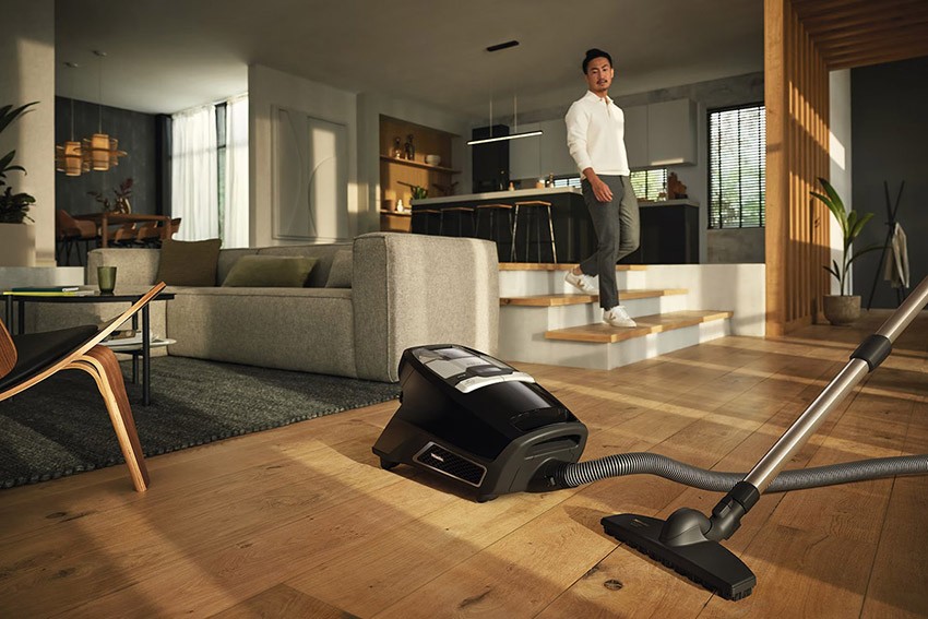 Odkurzacz bezworkowy do paneli Miele Blizzard CX1 Comfort