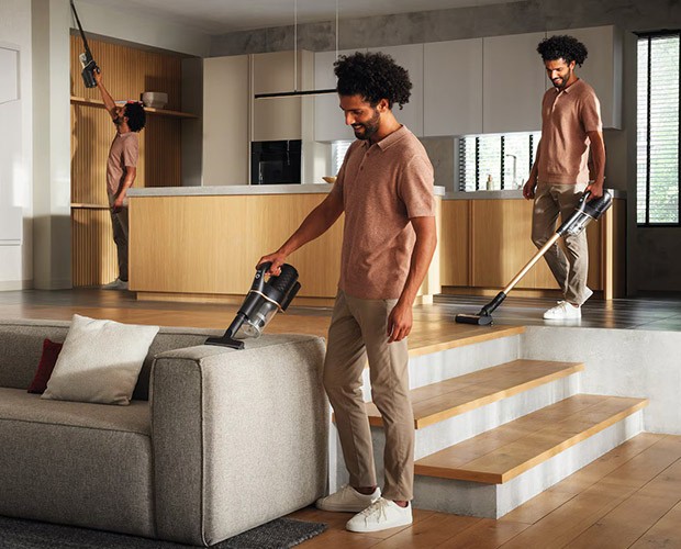 Miele Duoflex HX1 Cat & Dog podczas odkurzania