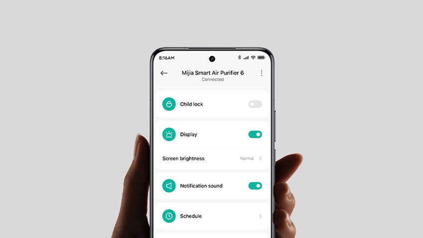 Telefon z aplikacją Xiaomi Home do sterowania Mijia Smart Air Purifier 6