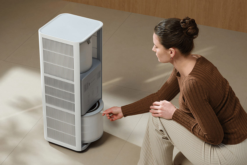 Wymiana dolnego filtra Mijia Smart Air Purifier Max po otwarciu tylnej pokrywy