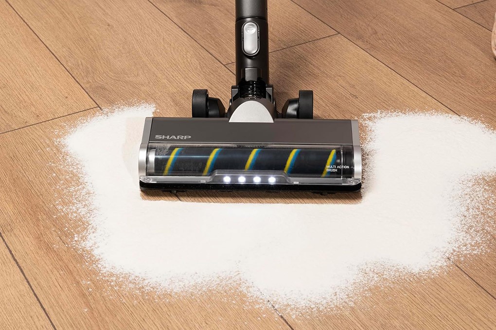 Szczotka Antitangle w odkurzaczu pionowym marki Sharp