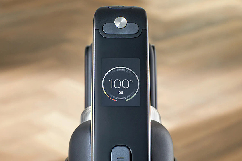 wyświetlacz w odkurzaczu Philips AquaTrio 9000 XW9463/11