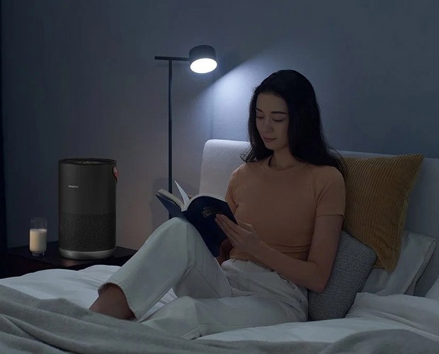 oczyszczacz Smartmi Air Purifier P1 w sypialni