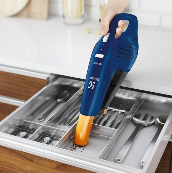 Typowy odkurzacz ręczny Electrolux