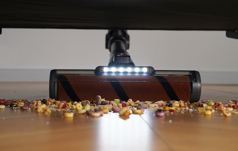 Światła LED w szczotce odkurzacza Jimmy