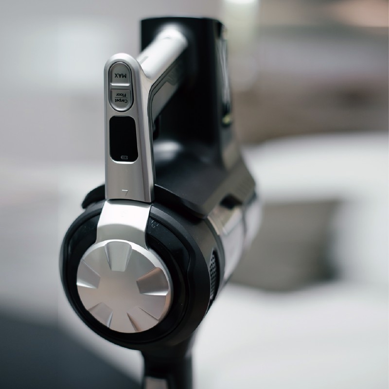 Bezprzewodowy odkurzacz Vestfrost - zbliżenie na pojemnik