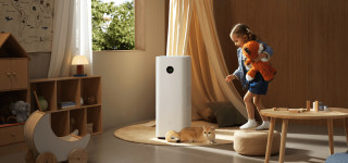 Mijia Smart Air Purifier Max - oczyszczacz ustawiony w pokoju dziecięcym