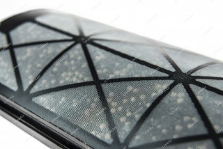 LIFAair LA350+ zbliżenie na filtr węglowy