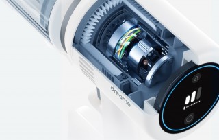 Dreame P10 - przekrój silnika, wyświetlacz LED