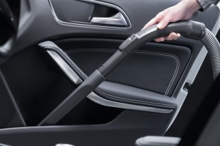 Długa ssawka Miele szczelinowa - odkurzanie auta