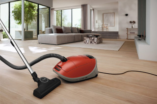 Miele Guard M1 TerraRed - podczas odkurzania