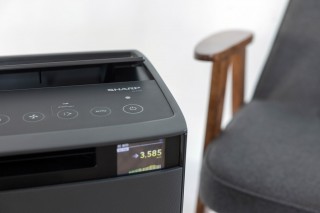 Sharp KI-TX75EU-H - wywiew powietrza, panel sterowania i wyświetlacz