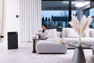 Sharp KI-TX75EU-H - zdjęcie lifestyle