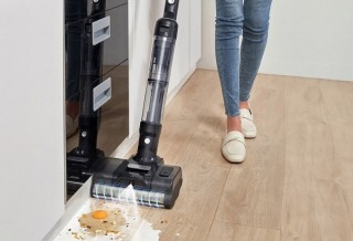 Jimmy PW11 Pro Max - mycie podłogi przy krawędzi ściany